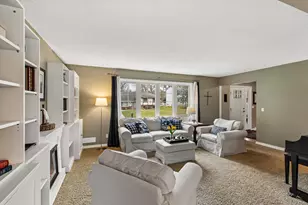 324 Hillcrest Ln, Burnsville, MN 55337 - Photo 4