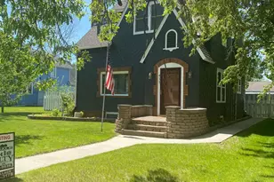 411 2nd St SW, Wadena, MN 56482 - Photo 2
