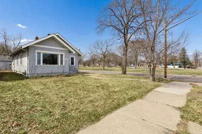 4431 Russell Avenue N, Minneapolis, MN 55412 - Photo 2
