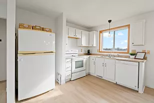 4372 Blakewood Dr, Shakopee, MN 55379 - Photo 26