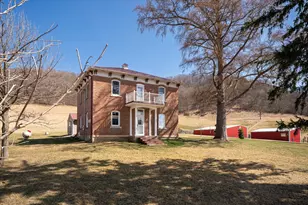 704 N 7th St, Brownsville, MN 55919 - Photo 2