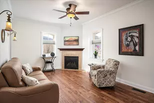 704 N 7th St, Brownsville, MN 55919 - Photo 6