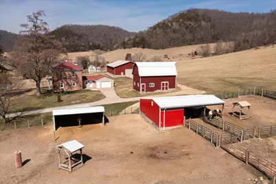 704 N 7th Street, Brownsville, MN 55919 - Photo 14