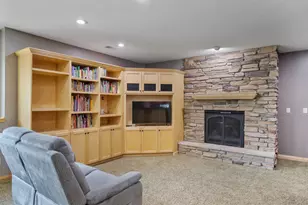 1929 Woodcrest Dr NE, Owatonna, MN 55060 - Photo 36