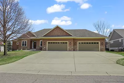 1929 Woodcrest Drive NE, Owatonna, MN 55060 - Photo 2