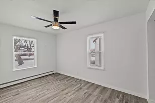 724 8th St N, Wahpeton,  58075 - Photo 18