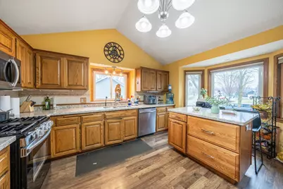 17100 Fieldcrest Avenue, Farmington, MN 55024 - Photo 2