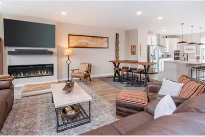 900 Mount Curve Boulevard #L, Saint Paul, MN 55116 - Photo 1