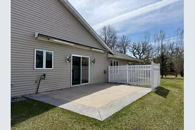 2733 Campus Lane, Albert Lea, MN 56007 - Photo 4