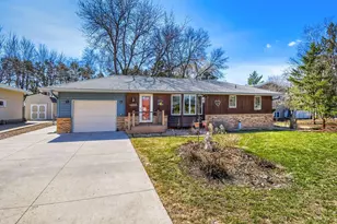 937 15th St W, Hastings, MN 55033 - Photo 1