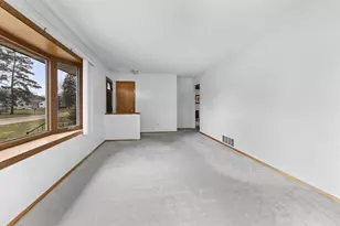 2142 Rice Creek Rd, New Brighton, MN 55112 - Photo 10