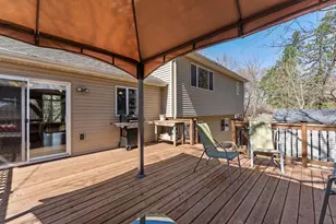 1776 McMenemy St, Maplewood, MN 55117 - Photo 38