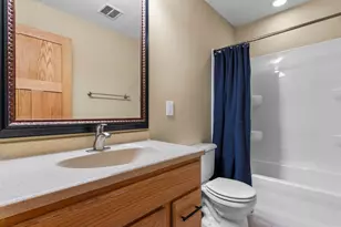 1776 McMenemy St, Maplewood, MN 55117 - Photo 34