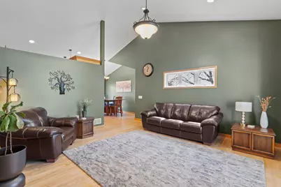 1776 McMenemy Street, Maplewood, MN 55117 - Photo 4