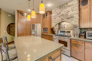 317 Meadow Ridge Ct, Hudson, WI 54016 - Photo 4