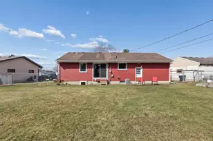 1115 Sunnyside Dr, Farmington, MN 55024 - Photo 16