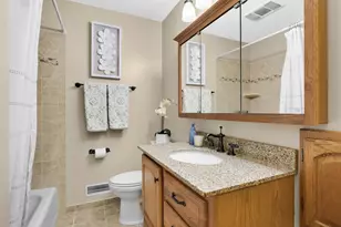 9924 Chicago Ave S, Bloomington, MN 55420 - Photo 16