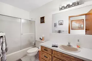 1054 Naumkeag St S, Shakopee, MN 55379 - Photo 12