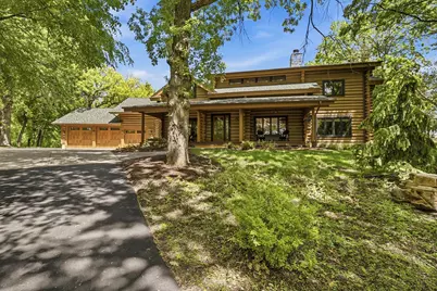 2050 Oakwood Ridge, Chanhassen, MN 55317 - Photo 10
