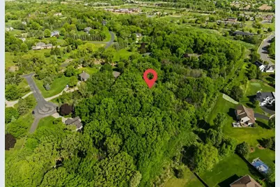2050 Oakwood Ridge, Chanhassen, MN 55317 - Photo 96