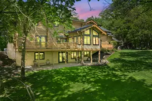 2050 Oakwood Ridge, Chanhassen, MN 55317 - Photo 96