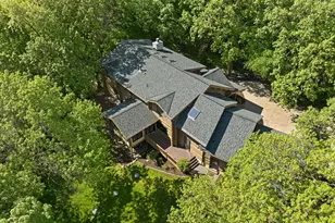 2050 Oakwood Ridge, Chanhassen, MN 55317 - Photo 10