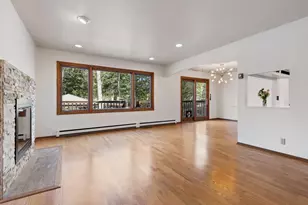 125 Pleasant Ln E, Excelsior, MN 55331 - Photo 10