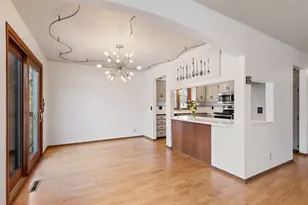 125 Pleasant Ln E, Excelsior, MN 55331 - Photo 14