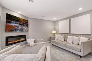 9494 Bridle Way, Victoria, MN 55386 - Photo 10