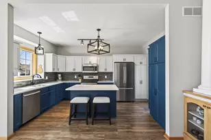 2605 King Ave, Shakopee, MN 55379 - Photo 4