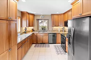 3807 Riverton Ave, Eagan, MN 55122 - Photo 14