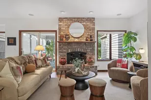 125 Wildwood Bay Dr, Mahtomedi, MN 55115 - Photo 6