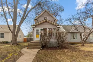 831 19th Ave SE, Minneapolis, MN 55414 - Photo 1