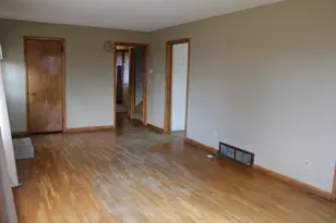 709 W 6th St, Morris, MN 56267 - Photo 20