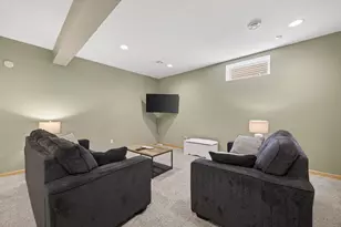 1948 Hadley Creek Dr NE, Rochester, MN 55906 - Photo 20