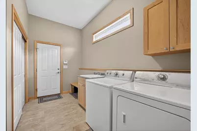 1948 Hadley Creek Drive NE, Rochester, MN 55906 - Photo 18