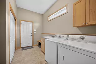 1948 Hadley Creek Dr NE, Rochester, MN 55906 - Photo 18