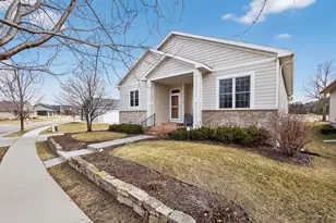 1948 Hadley Creek Dr NE, Rochester, MN 55906 - Photo 2