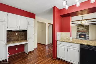 1712 James Ct, Burnsville, MN 55337 - Photo 18