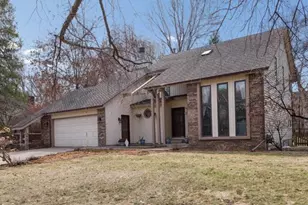 2248 James St, Eagan, MN 55122 - Photo 2