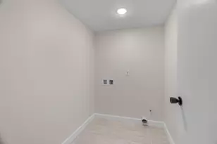 9109 Queen Ave S, Bloomington, MN 55431 - Photo 24