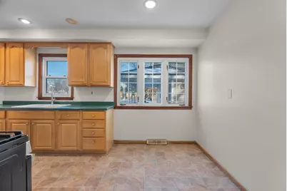 9109 Queen Avenue S, Bloomington, MN 55431 - Photo 8