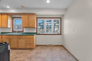 9109 Queen Ave S, Bloomington, MN 55431 - Photo 8