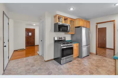 9109 Queen Avenue S, Bloomington, MN 55431 - Photo 10