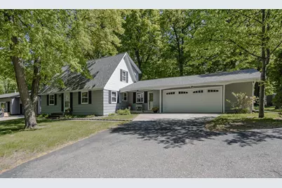 1583 E Shore Drive, Detroit Lakes, MN 56501 - Photo 1
