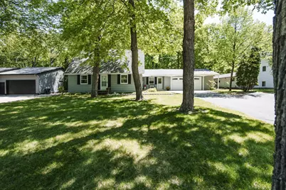 1583 E Shore Drive, Detroit Lakes, MN 56501 - Photo 2