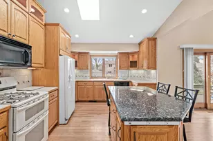 12465 90th Pl N, Maple Grove, MN 55369 - Photo 4