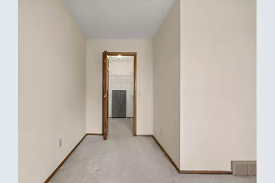 9449 Woodridge Drive, Eden Prairie, MN 55347 - Photo 40