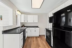 320 Grove Street N, Mora, MN 55051 - Photo 10