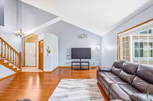 702 E Nicollet Blvd, Burnsville, MN 55337 - Photo 4